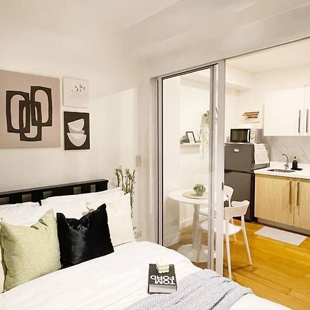 The Serene Escape Rockwell Makati City View 1Br Appartement Manilla Buitenkant foto
