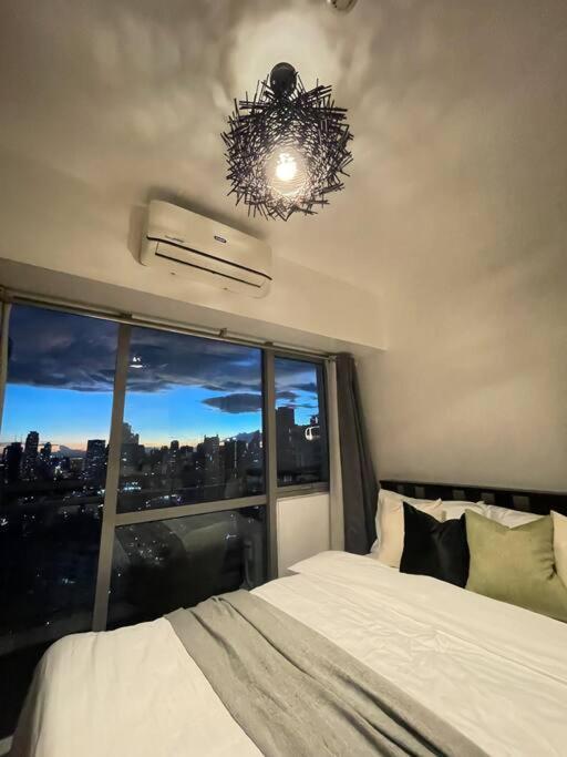 The Serene Escape Rockwell Makati City View 1Br Appartement Manilla Buitenkant foto