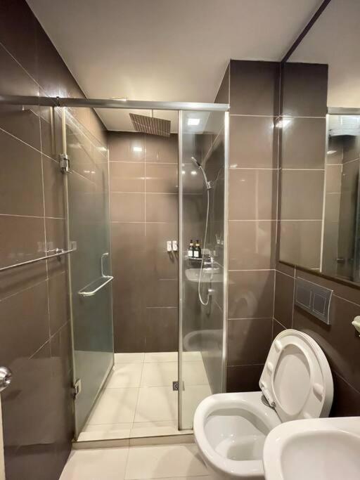 The Serene Escape Rockwell Makati City View 1Br Appartement Manilla Buitenkant foto