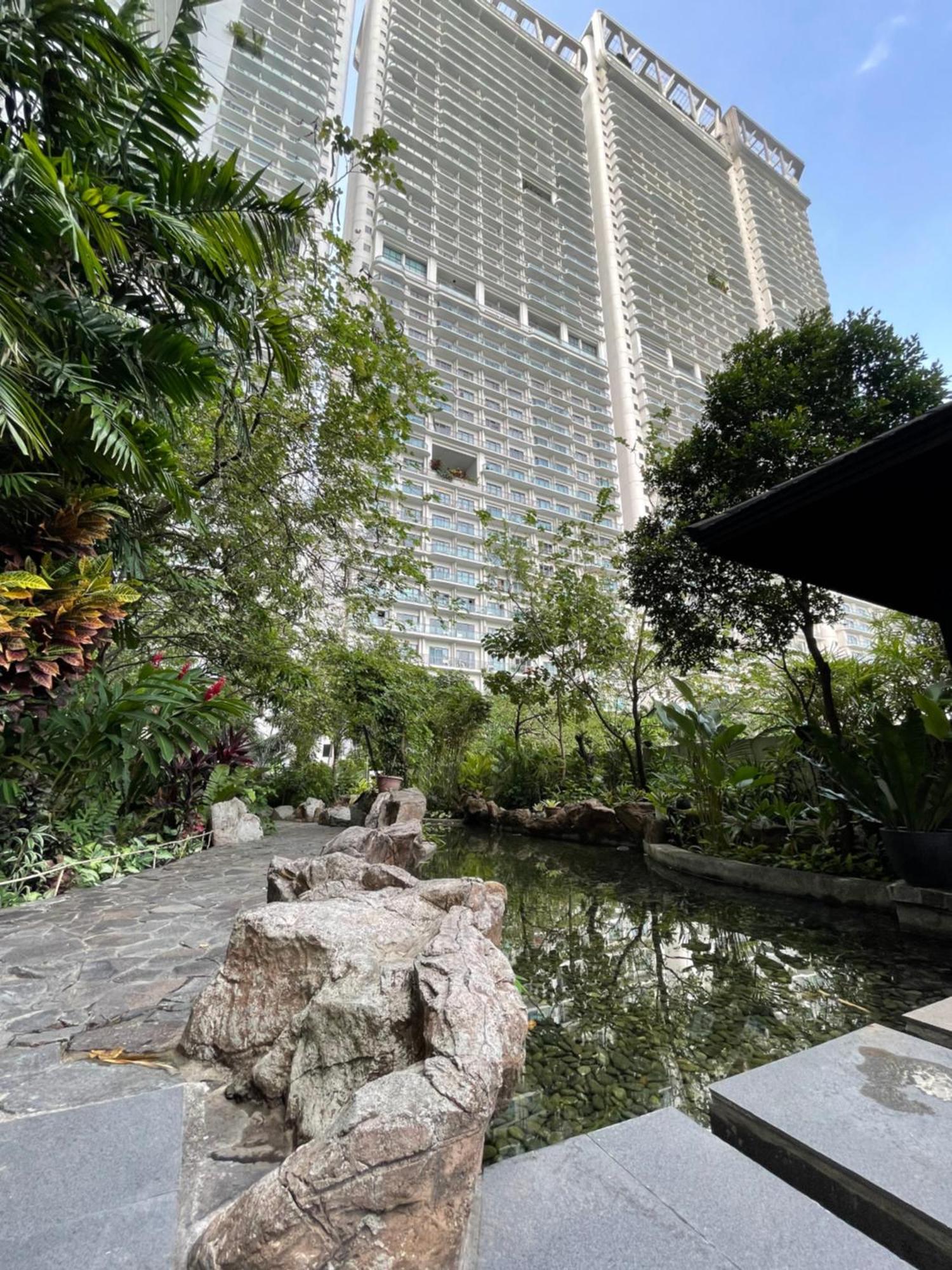 The Serene Escape Rockwell Makati City View 1Br Appartement Manilla Buitenkant foto